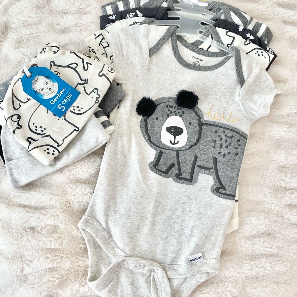 Baby Gerber Onesies and Hat Set Bundle